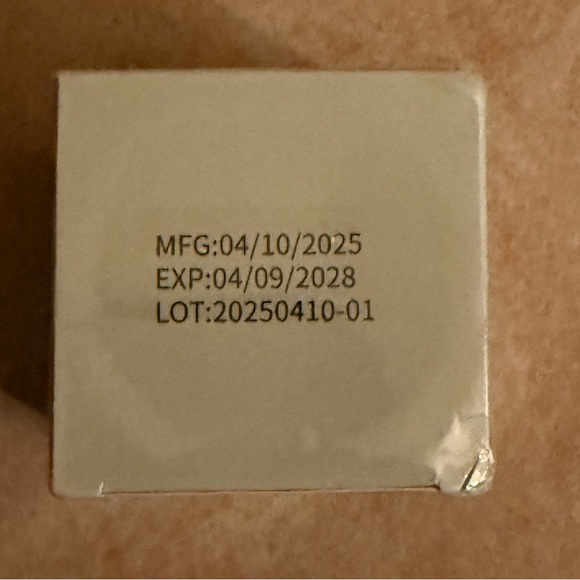 New in Sealed Box Beef Tallow Cream for Face & Body Moisturizing & Hydrates - Picture 4 of 12